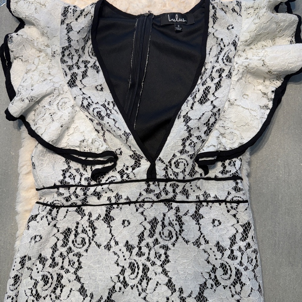 Lulu's Black and White Lace Dress -Small - Picture 14 of 16
